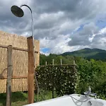 Eco-grange Au Milieu De Notre Ferme Biologique O'naturel *