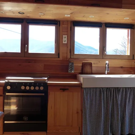 Eco-grange Au Milieu De Notre Ferme Biologique O'naturel Avec Sa Mare Et Son Ruisseau Massat