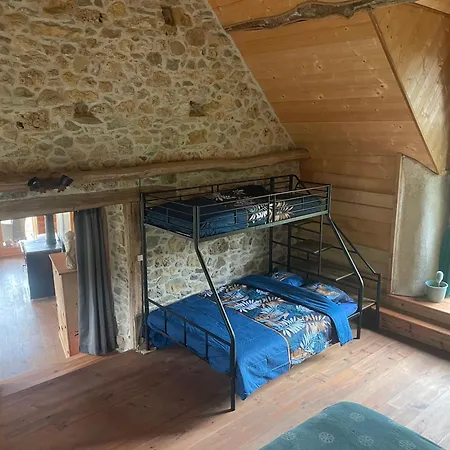 Eco-grange Au Milieu De Notre Ferme Biologique O'naturel Avec Sa Mare Et Son Ruisseau Holiday home Massat