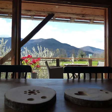 Eco-grange Au Milieu De Notre Ferme Biologique O'naturel Feriehus
