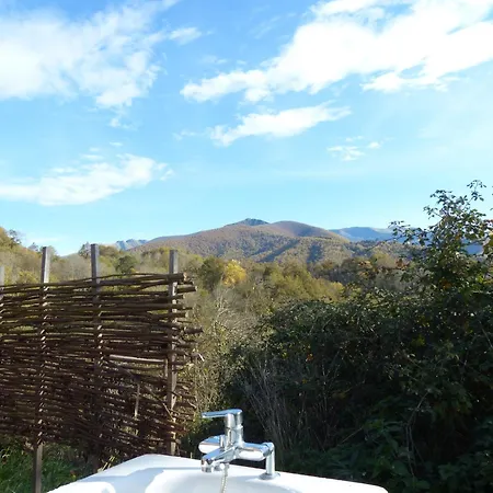 Eco-grange Au Milieu De Notre Ferme Biologique O'naturel * Massat