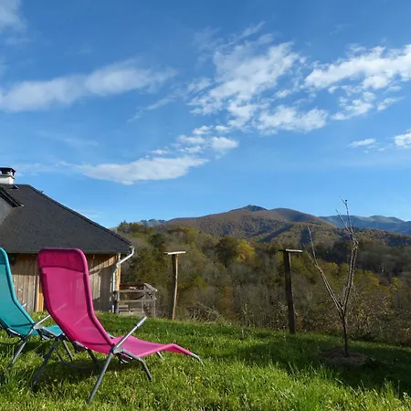 Eco-grange Au Milieu De Notre Ferme Biologique O'naturel Massat